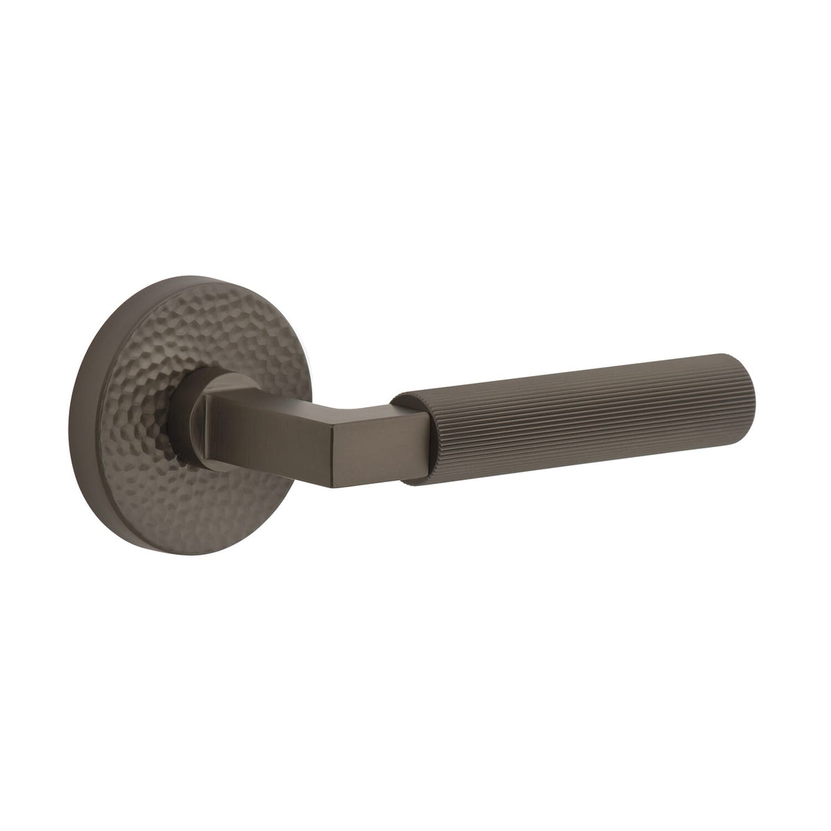 Circolo Hammered Rosette with Contempo Fluted Lever in Titanium Gray