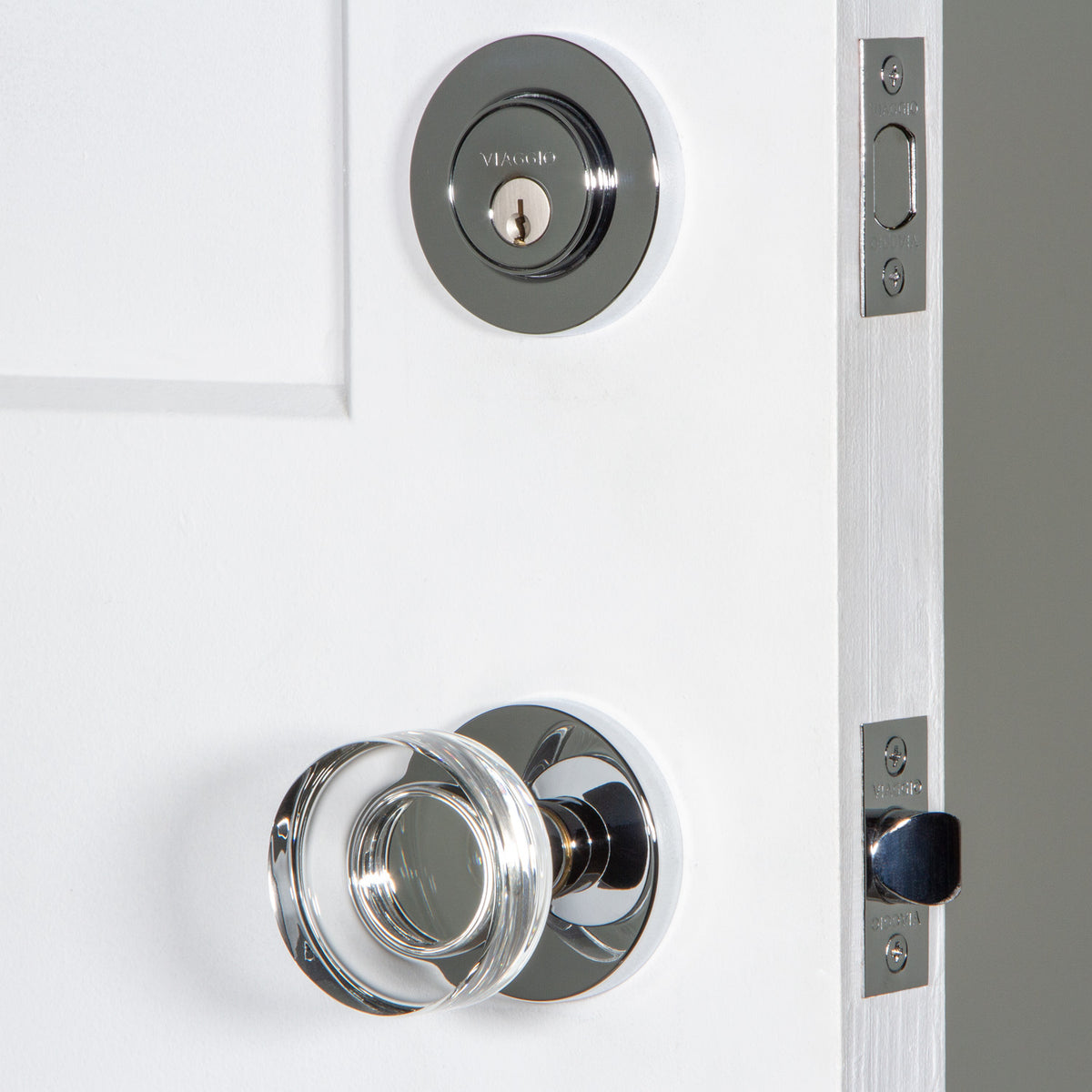 Circolo Rosette Entry Set with Circolo Crystal Knob in Bright Chrome