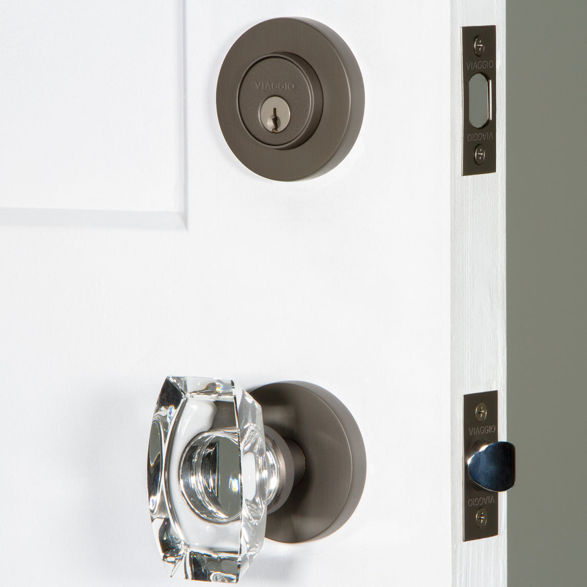 Circolo Rosette Entry Set with Stella Knob in Titanium Gray