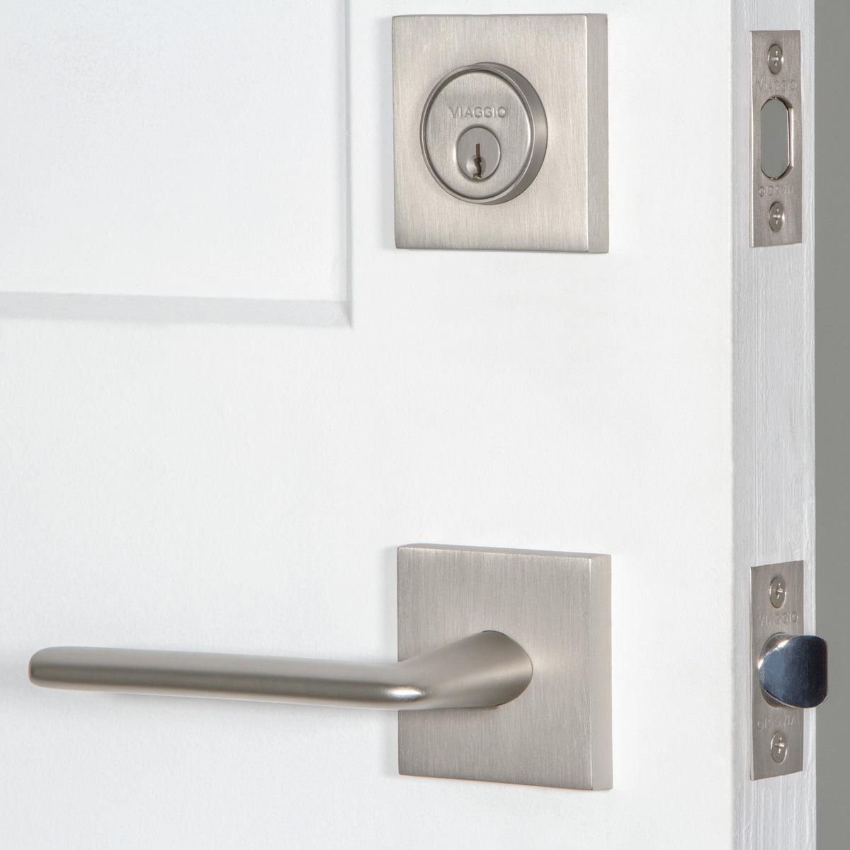 Quadrato Rosette Entry Set with Brezza Lever in Satin Nickel