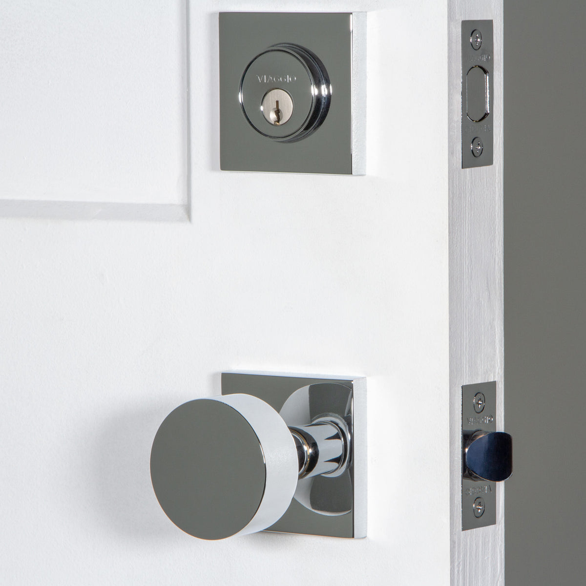 Quadrato Rosette Entry Set with Circolo Knob in Bright Chrome