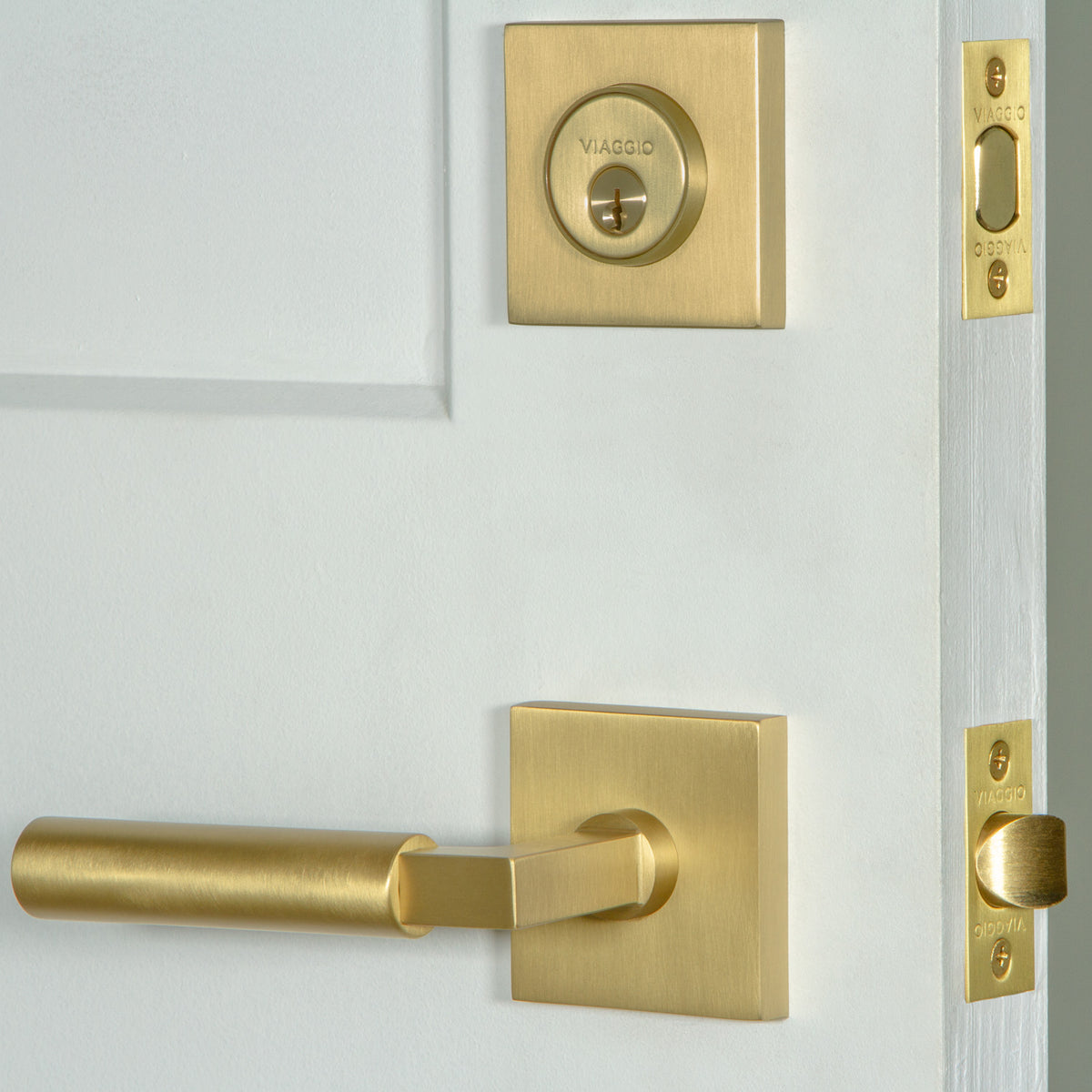 Quadrato Rosette Entry Set with Contempo Lever in Satin Brass