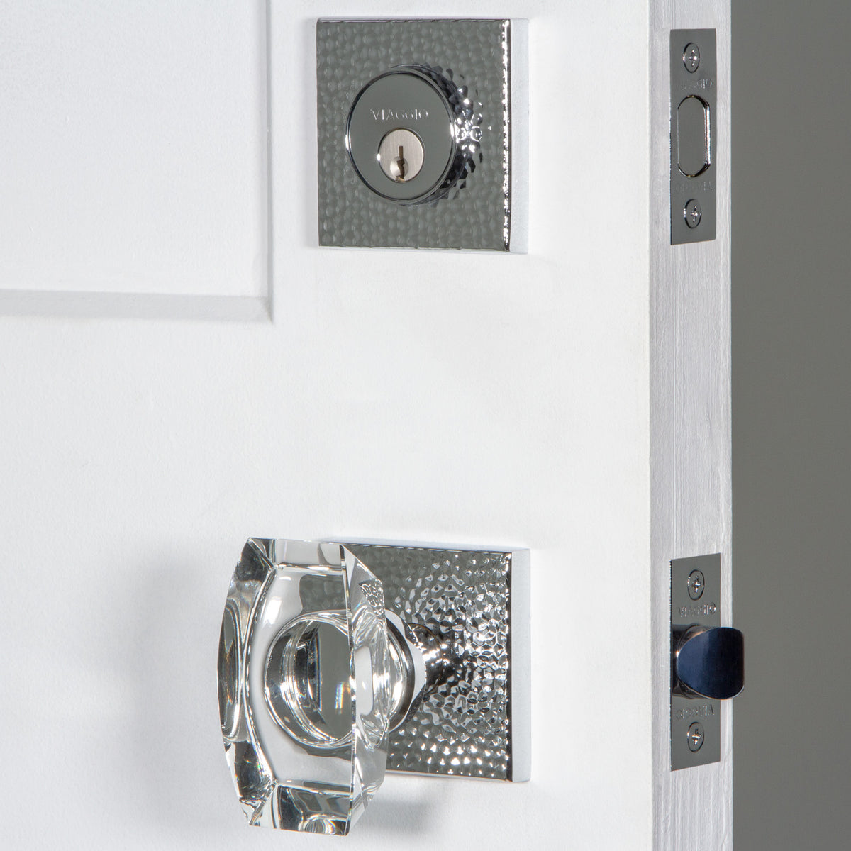 Quadrato Hammered Rosette Entry Set with Stella Knob in Bright Chrome