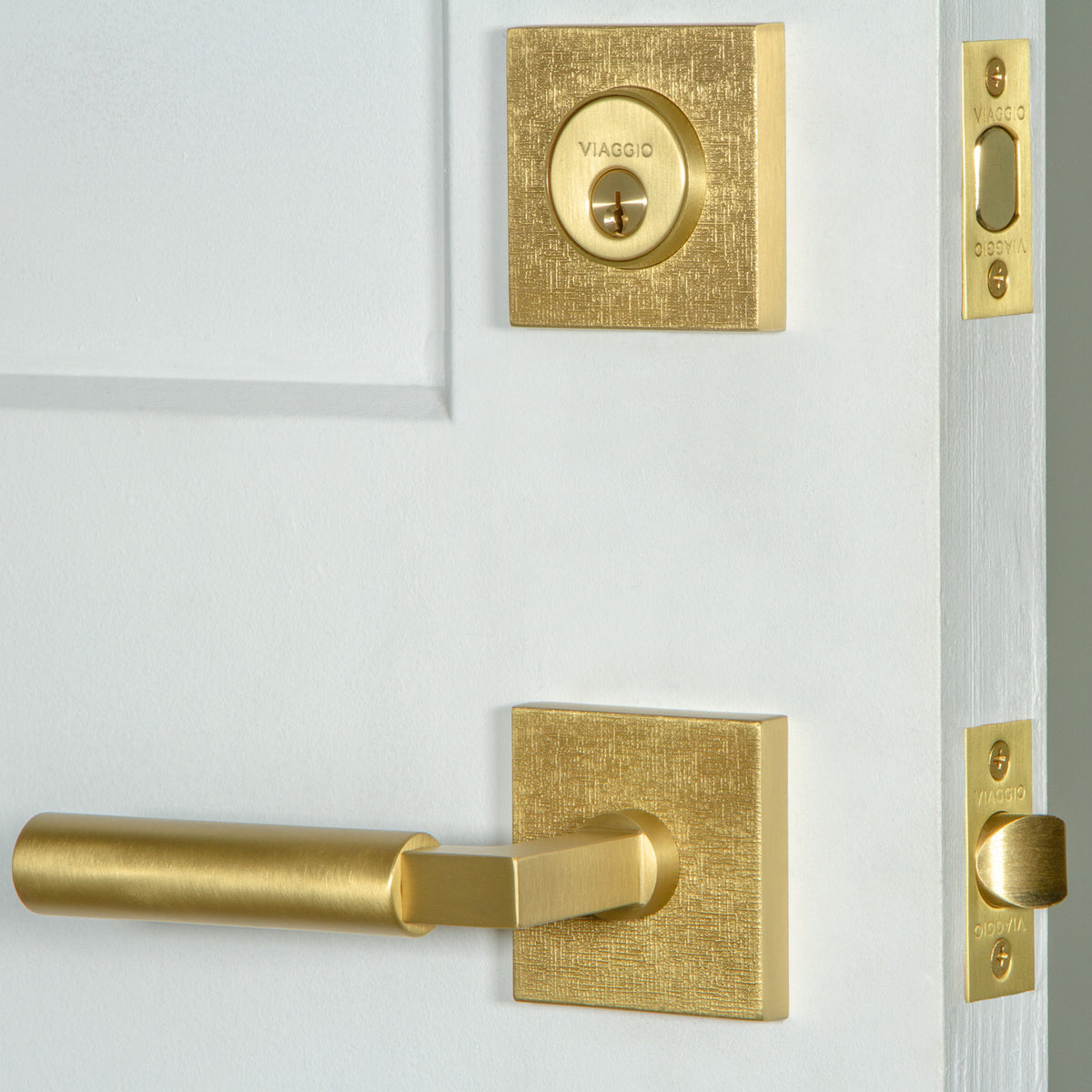 Quadrato Linen Rosette Entry Set with Contempo Lever in Satin Brass