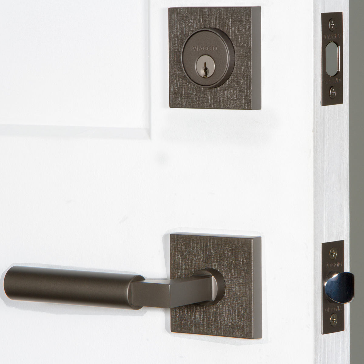 Quadrato Linen Rosette Entry Set with Contempo Lever in Titanium Gray