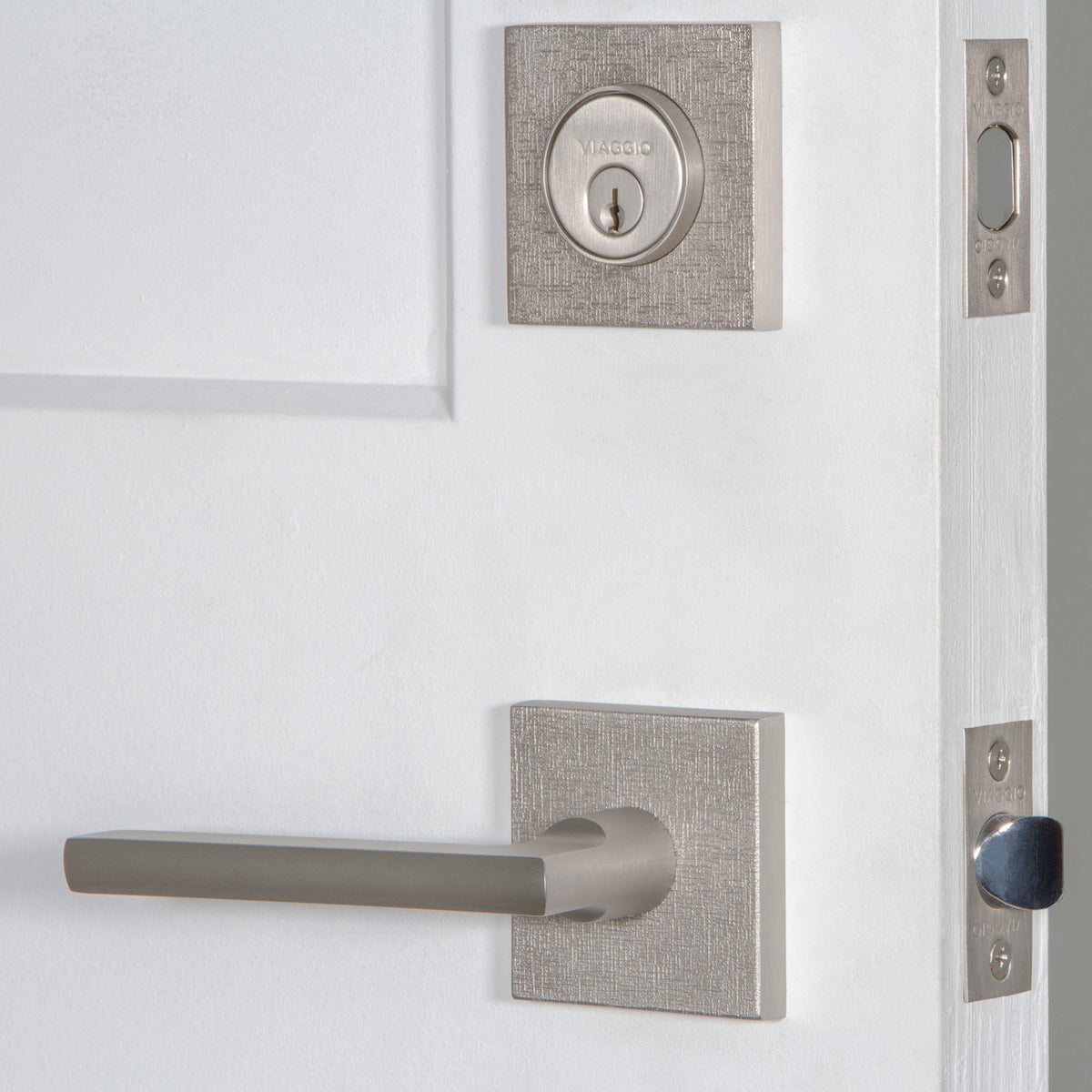 Quadrato Linen Rosette Entry Set with Milano Lever in Satin Nickel
