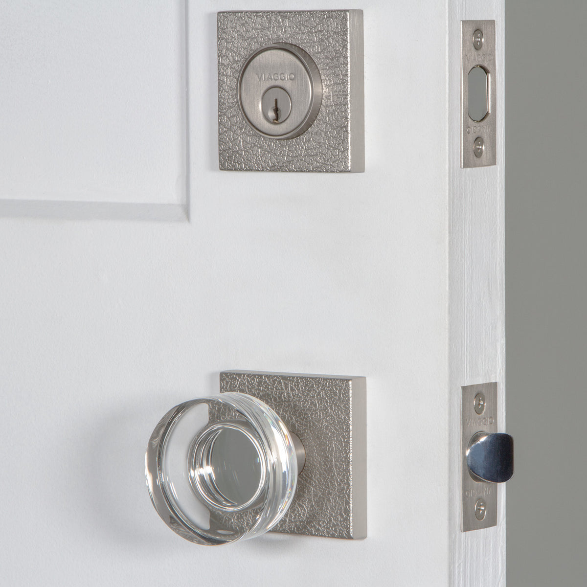 Quadrato Leather Rosette Entry Set with Circolo Crystal Knob in Satin Nickel