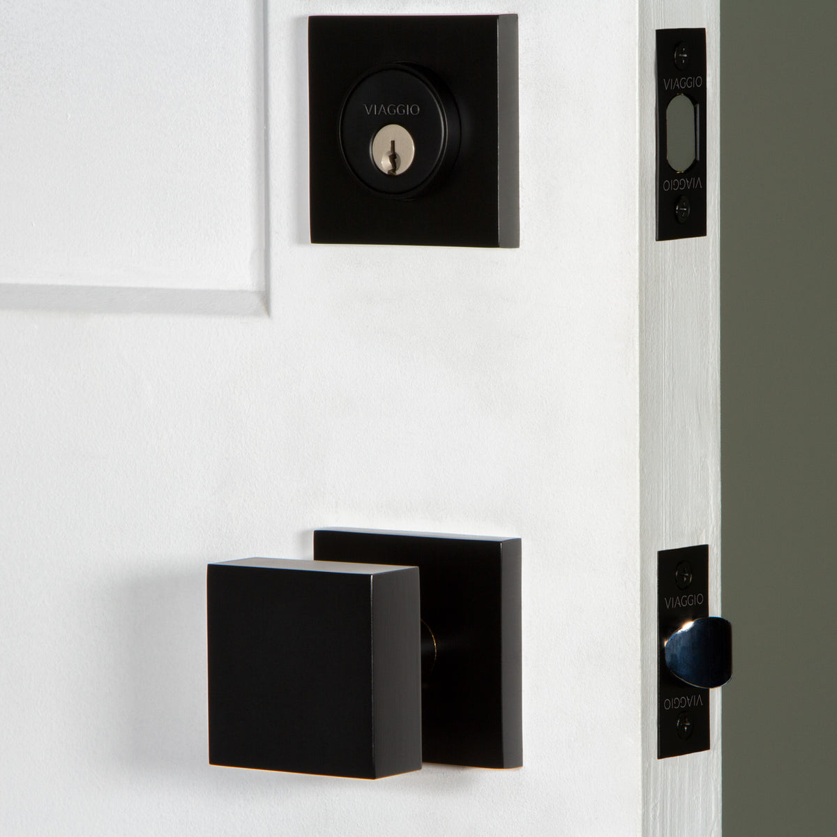 Quadrato Rosette Entry Set with Quadrato Knob in Satin Black