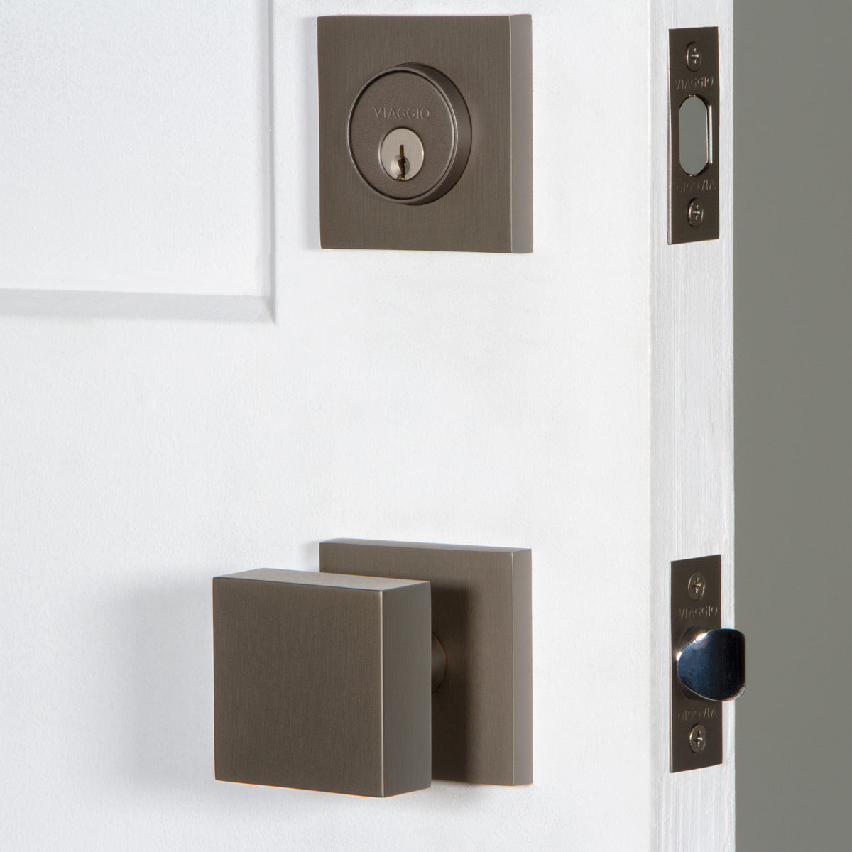 Quadrato Rosette Entry Set with Quadrato Knob in Titanium Gray