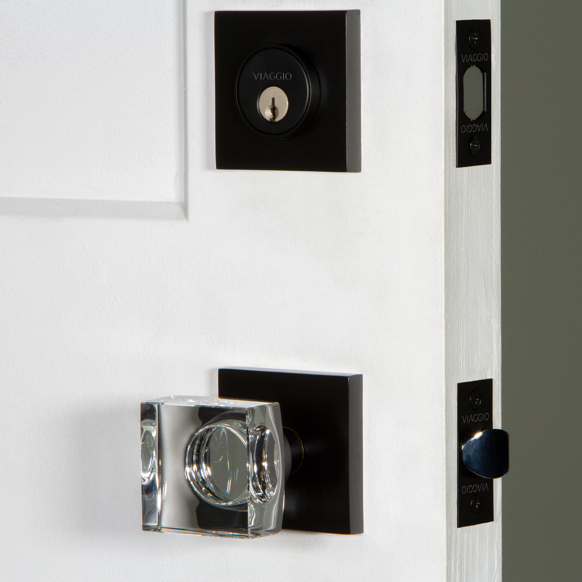 Quadrato Rosette Entry Set with Quadrato Crystal Knob in Satin Black